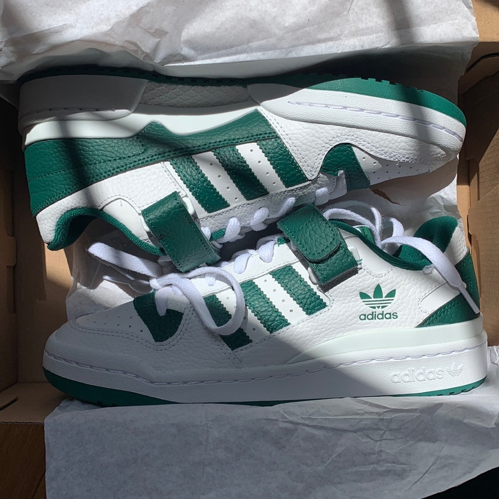 Adidas forum collegiate green 💚🤍